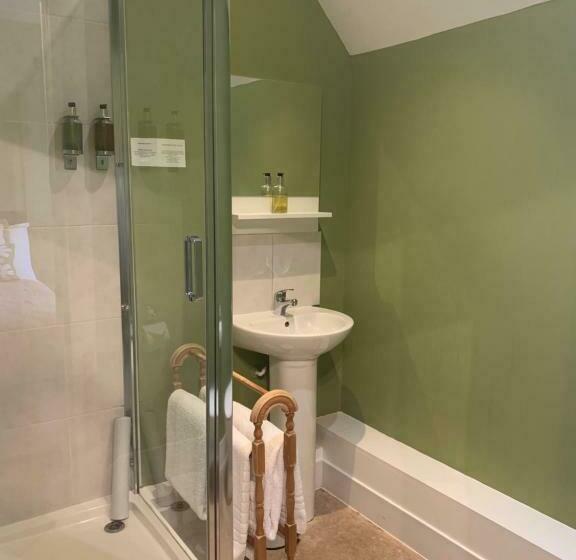 غرفة قياسية, The Bell At Old Sodbury