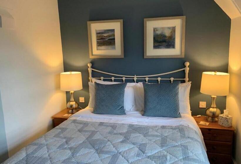 غرفة قياسية, The Bell At Old Sodbury