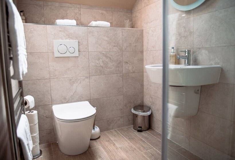 デラックスルーム, The Wellington Heifer