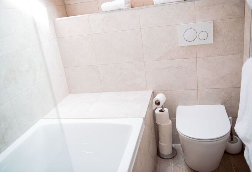 デラックススイート, The Wellington Heifer