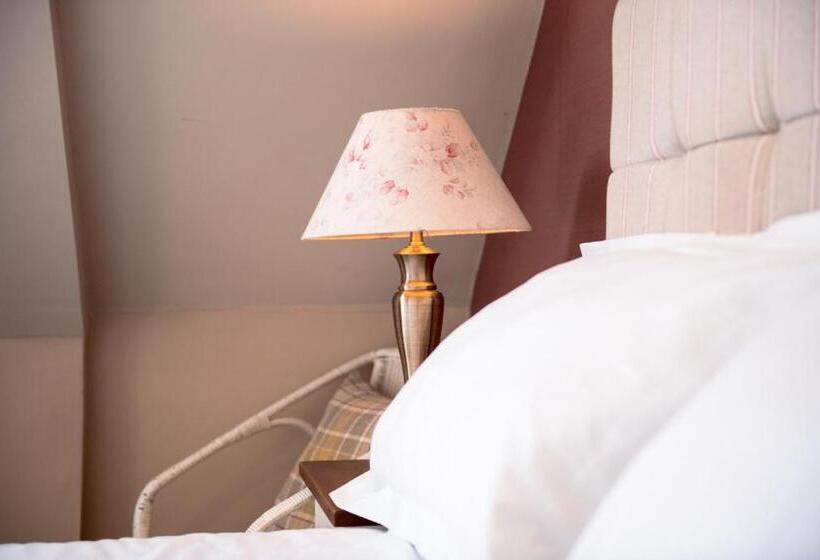 スタンダードルーム, The Wellington Heifer