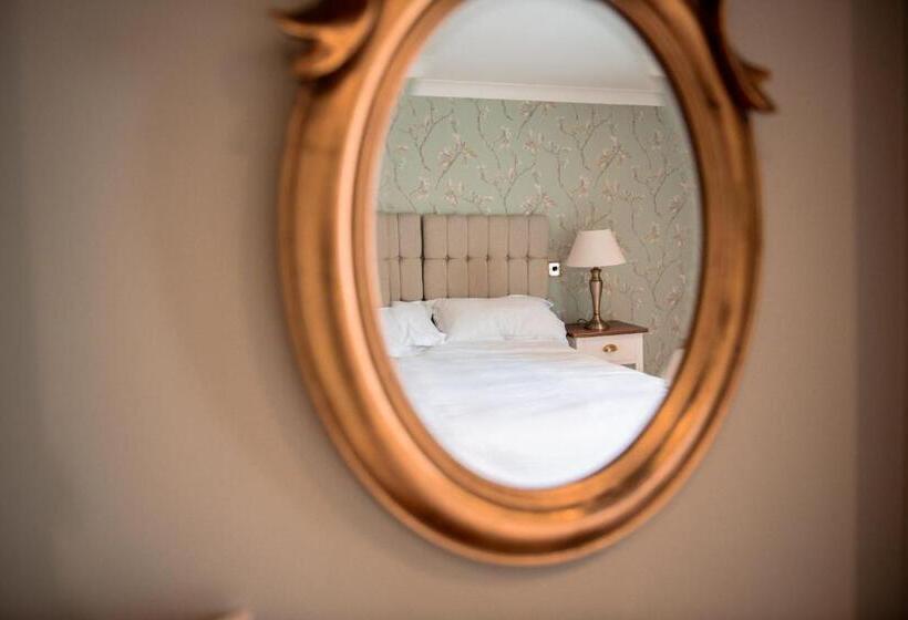 デラックスルーム, The Wellington Heifer