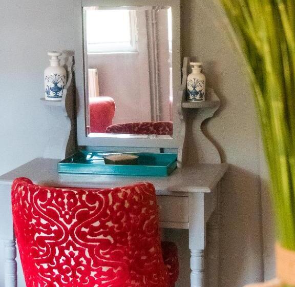 غرفة قياسية, Ye Olde Smugglers Inne