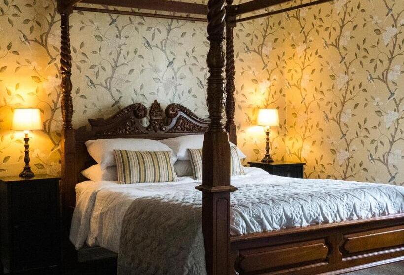 غرفة سوبيريور, Ye Olde Smugglers Inne