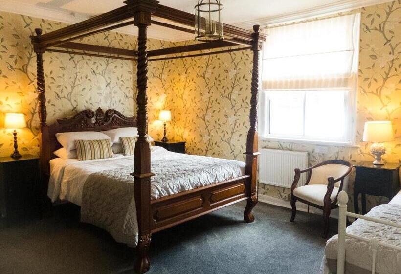 غرفة سوبيريور, Ye Olde Smugglers Inne