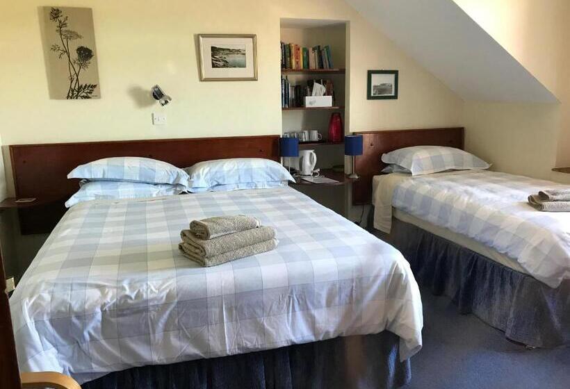 Camera Tripla Standard, Carnside Guest House