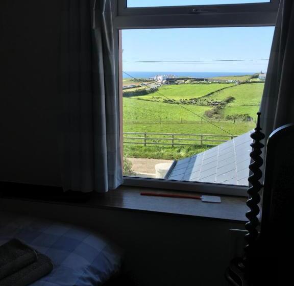 Camera Tripla Standard, Carnside Guest House