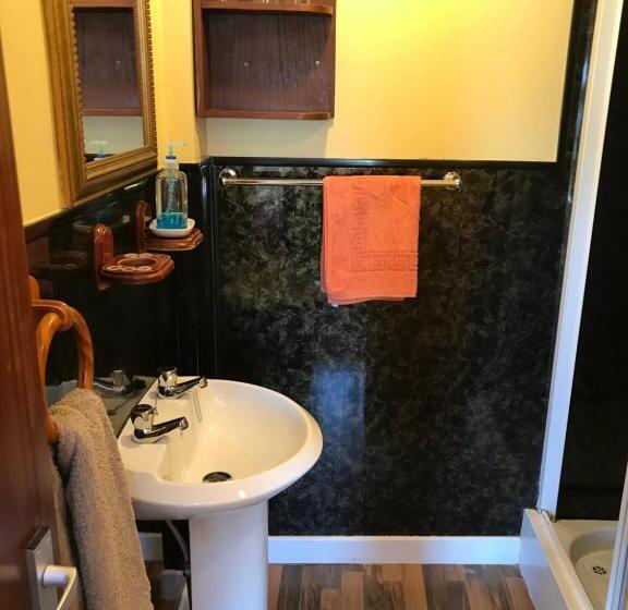 Camera Tripla Standard, Carnside Guest House