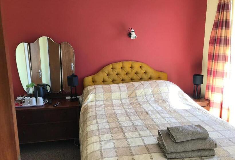 Camera Tripla Standard, Carnside Guest House