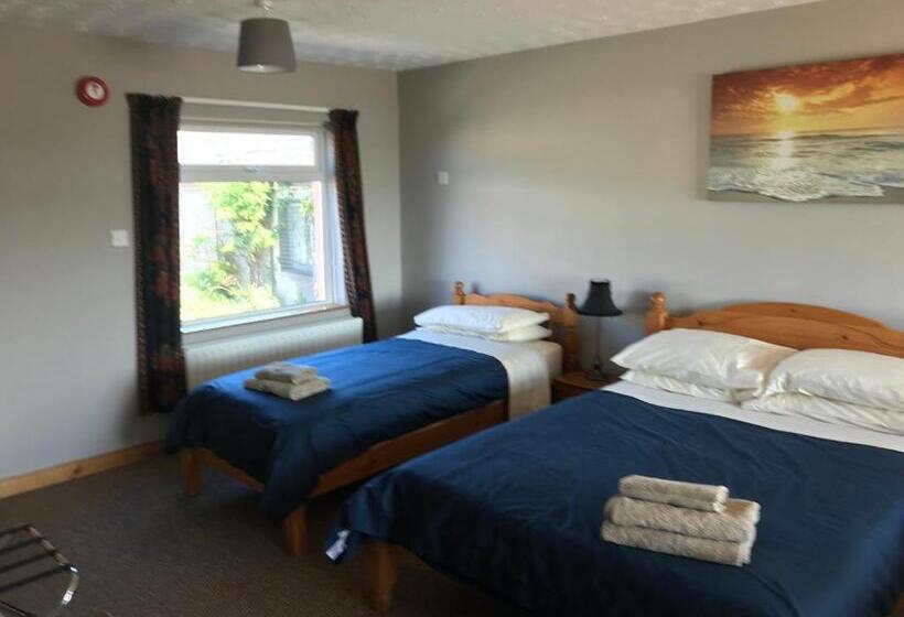 Camera Familiare, Carnside Guest House