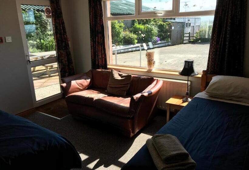 Camera Familiare, Carnside Guest House