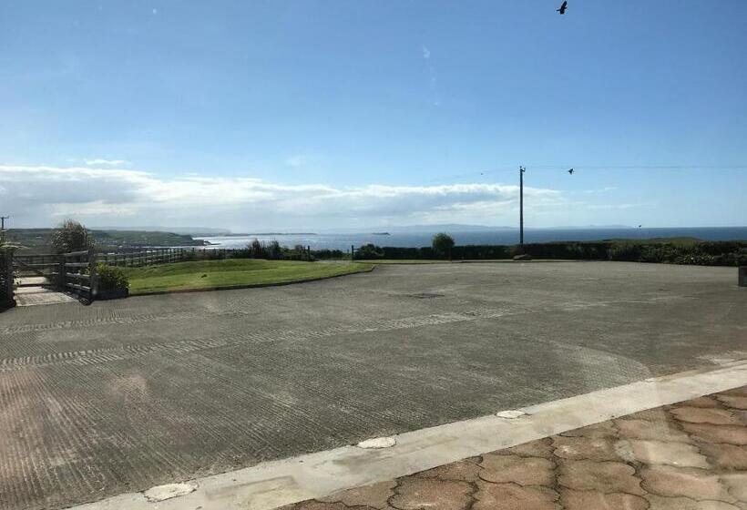 Camera Familiare, Carnside Guest House