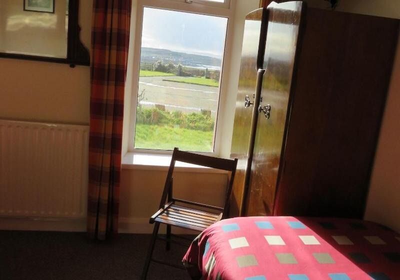 Camera Tripla Standard, Carnside Guest House