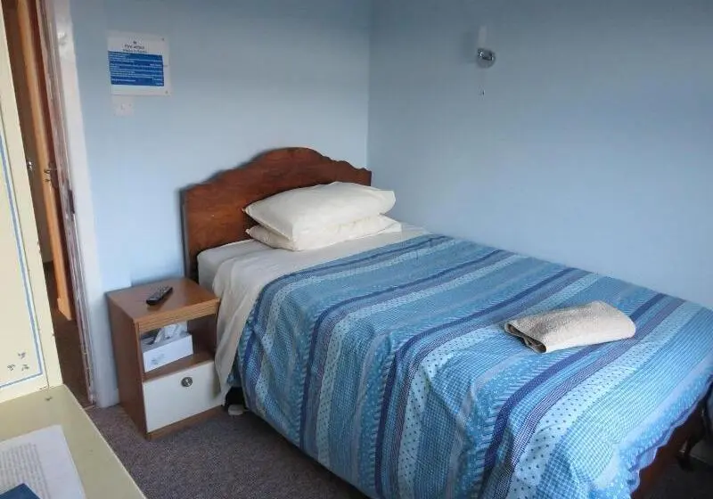 Standard Yhden Hengen Huone, Carnside Guest House