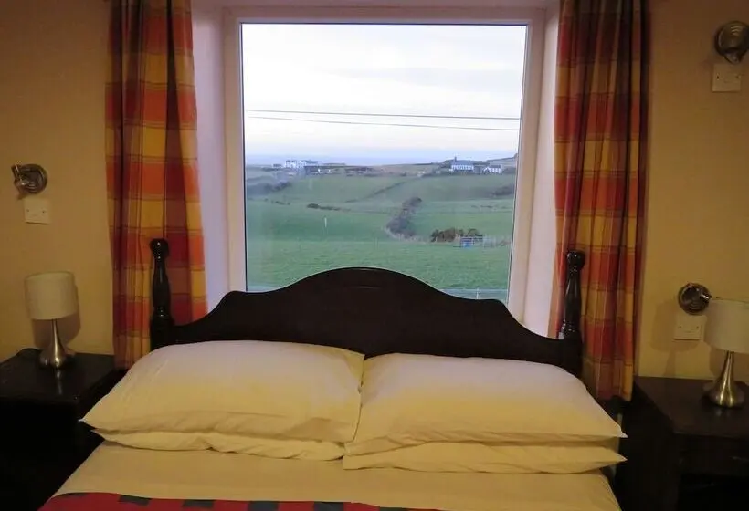 Perhehuone, Carnside Guest House