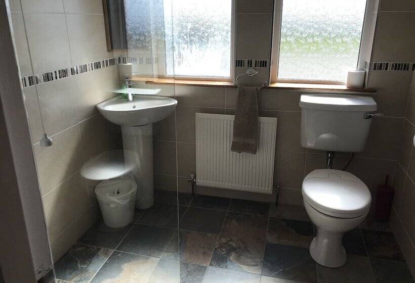 Camera Familiare, Carnside Guest House