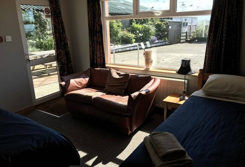 Camera Familiare, Carnside Guest House