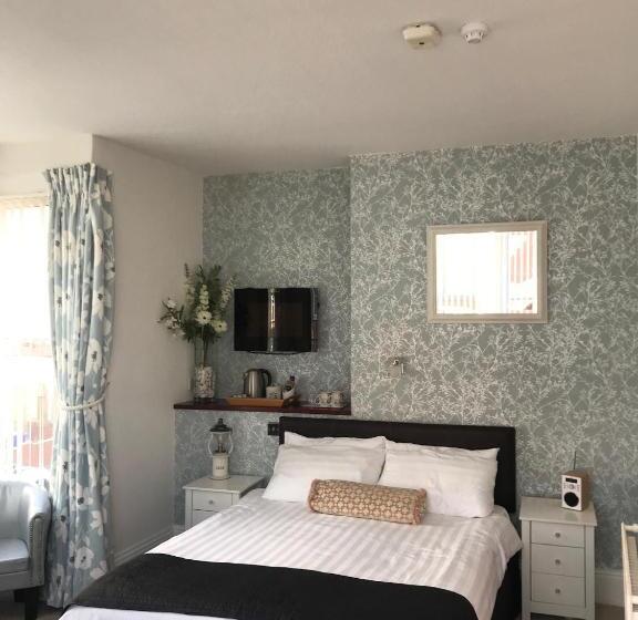 高级三人间, Doriam Guest House