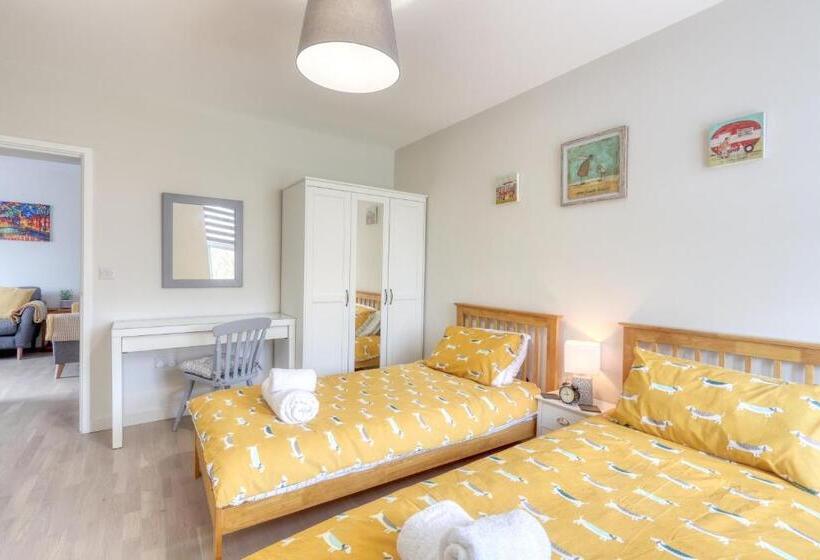 شقة غرفتين, Ellinbrook Guest House