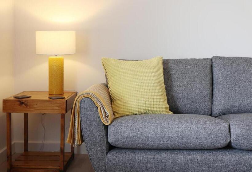 Апартаменты 1 Спальня, Ellinbrook Guest House