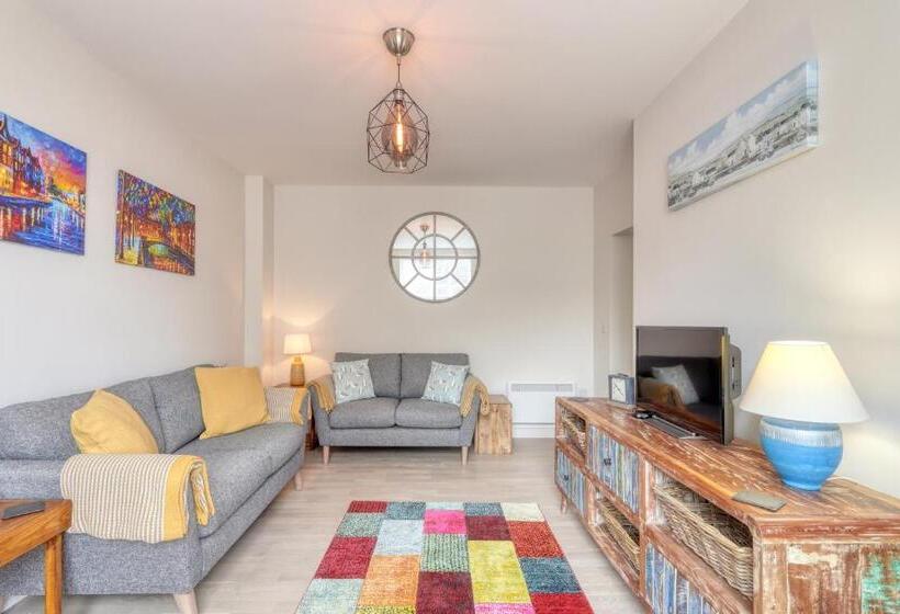 شقة غرفتين, Ellinbrook Guest House