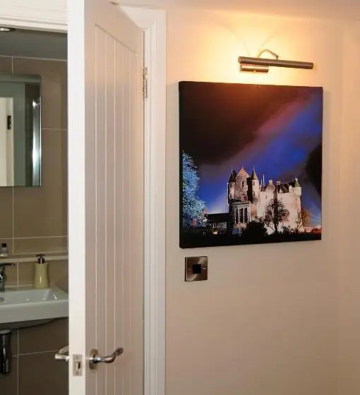 اتاق استاندارد یک نفره, Station House   Room Only