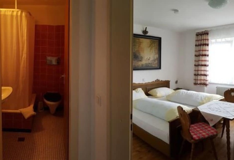 Quarto Triplo Standart, Gasthaus Zum Kreuz