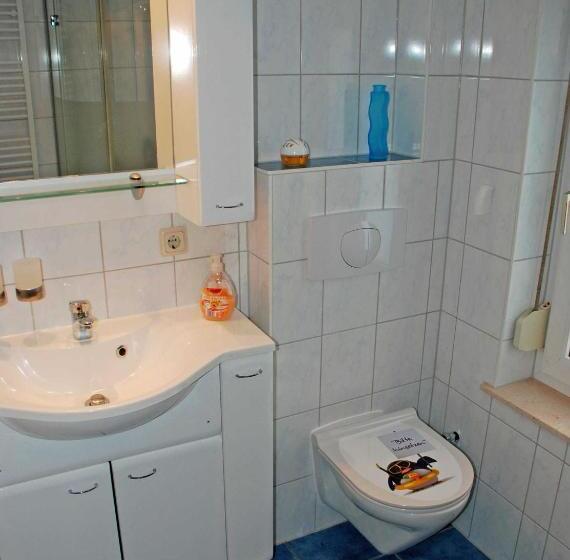 带1个卧室的带阳台的公寓, Ferienwohnungen Auf Dem Pommernhof