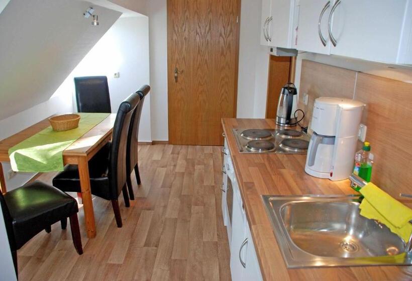 带1个卧室的顶楼公寓, Ferienwohnungen Auf Dem Pommernhof