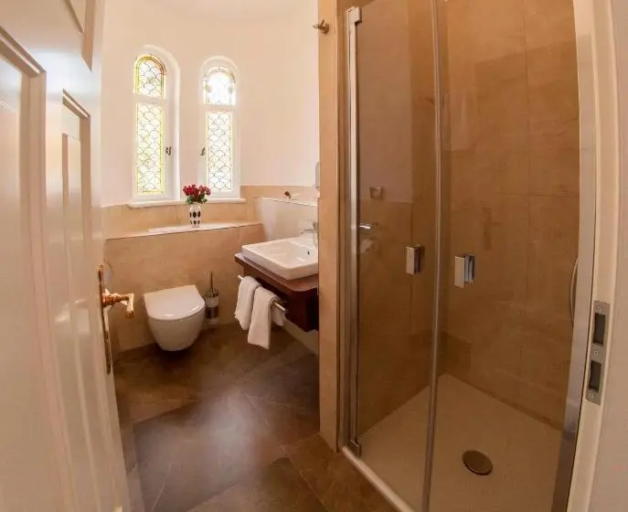 スイート, Pension Villa Kleine Wartburg