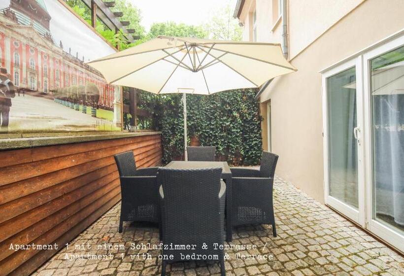 דירת חדר, Amaroo Gästehaus Potsdam “charlottenhof”