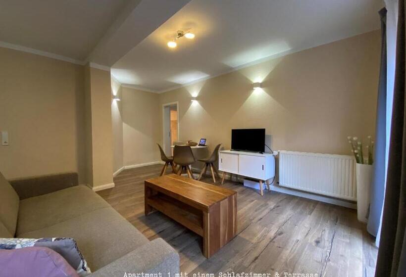 דירת חדר, Amaroo Gästehaus Potsdam “charlottenhof”