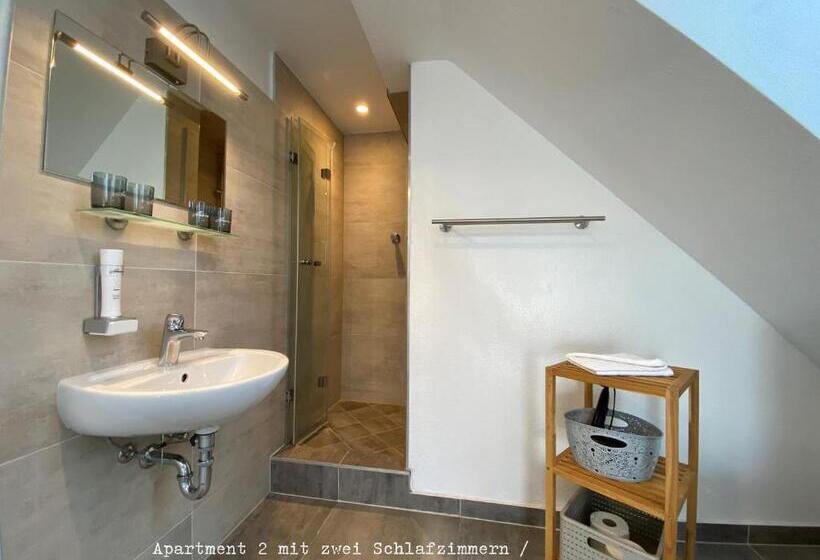 דירת שני חדרים, Amaroo Gästehaus Potsdam “charlottenhof”