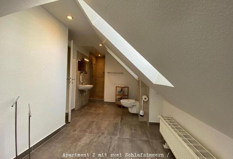 דירת שני חדרים, Amaroo Gästehaus Potsdam “charlottenhof”