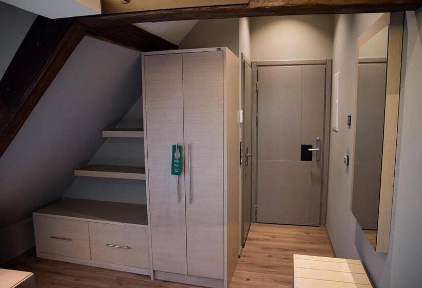 اتاق استاندارد, Zum Grunen Baum