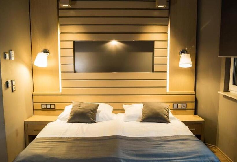 اتاق لوکس سه تخته, Zum Grunen Baum