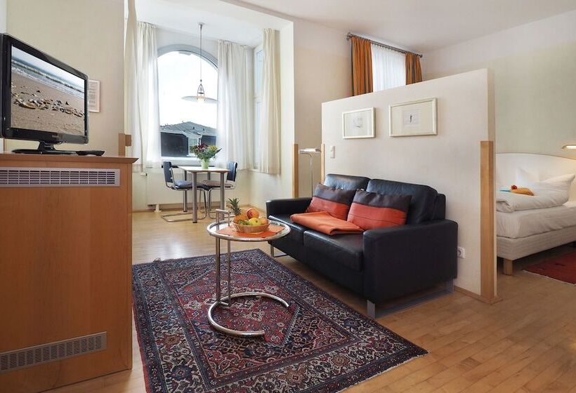 스탠다드 스튜디오, Seetelhotel Villa Aurora