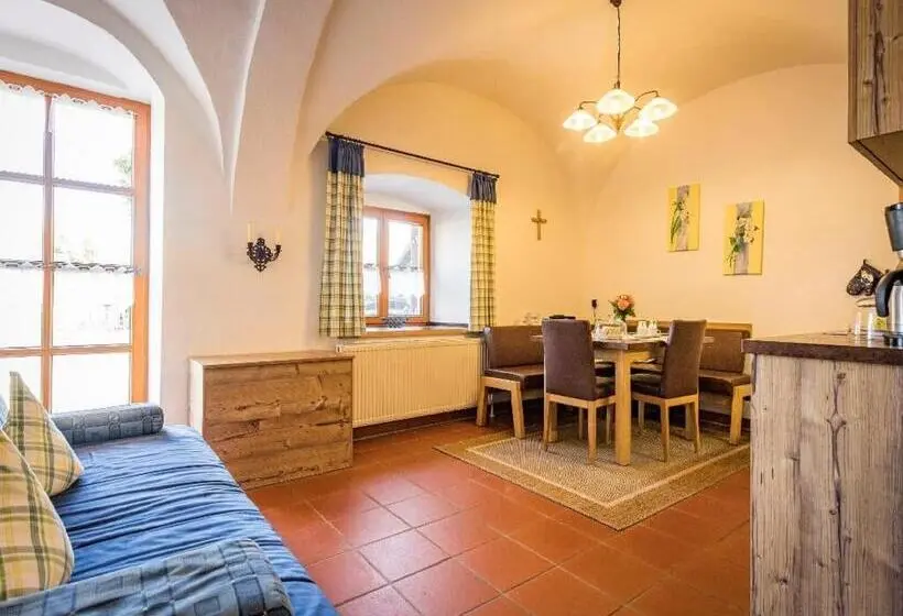１階の１ベッドルームアパートメント, Urlaub Am Regen – Ferienhof Dirnberger