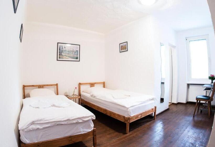 Номер Стандарт, Bauer Schmidt Weilerbach Bauer`s Budget