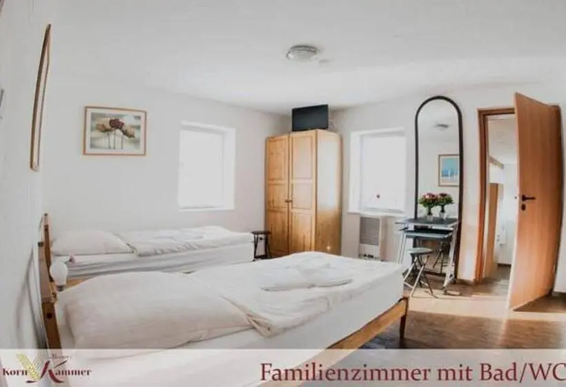 ファミリールーム, Bauer Schmidt Weilerbach Bauer`s Budget