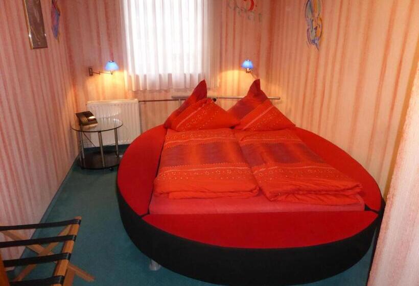 Номер Стандарт, Gasthaus Storchen Hellas