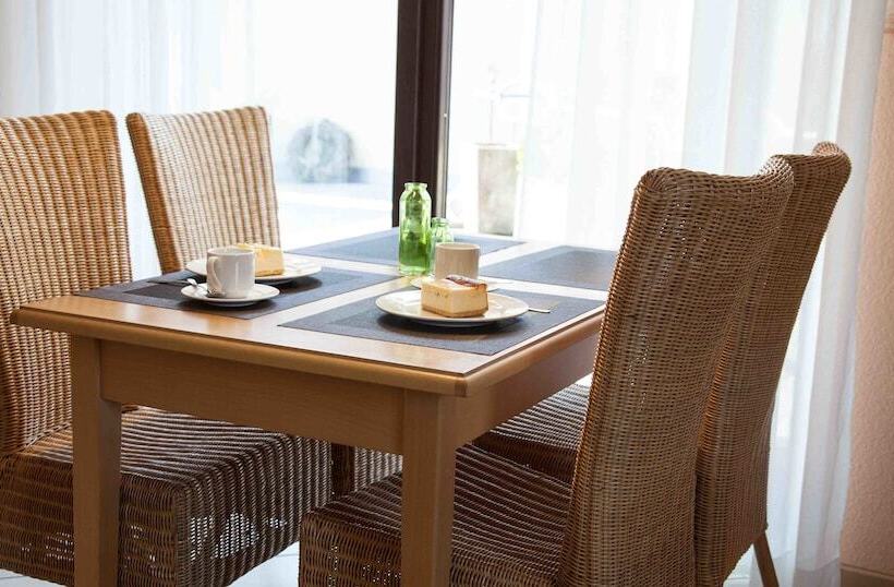 דירת שני חדרים, Wein & Wohngut Paulushof