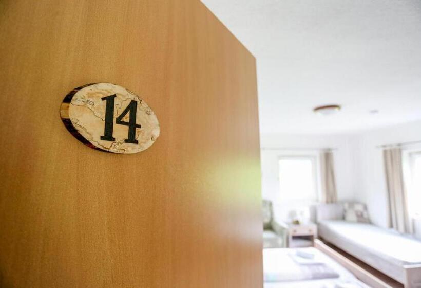 Номер Стандарт с Балконом, Pension Rauschberghof