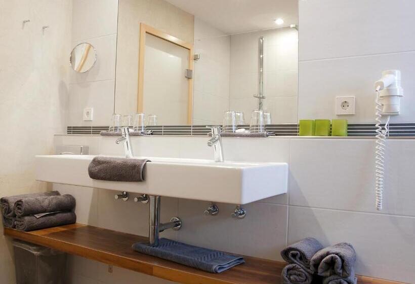 Апартаменты 1 Спальня, Gasthaus Linde