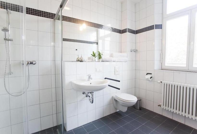 스탠다드 발코니 룸, Gasthaus Zum Halbmond