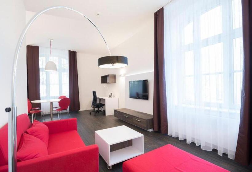Полулюкс Повышенной Комфортности, Boardinghaus Weinberg Campus
