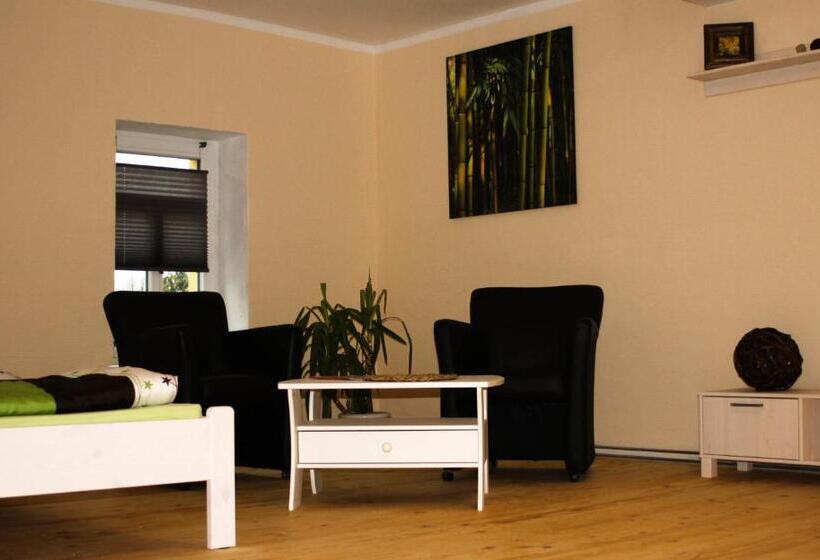 Номер Стандарт, Gutshof Leipzig  Podelwitz Pension