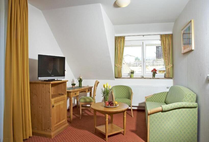 Quarto Triplo Standart, Gasthof Restaurant Bürgerstüble