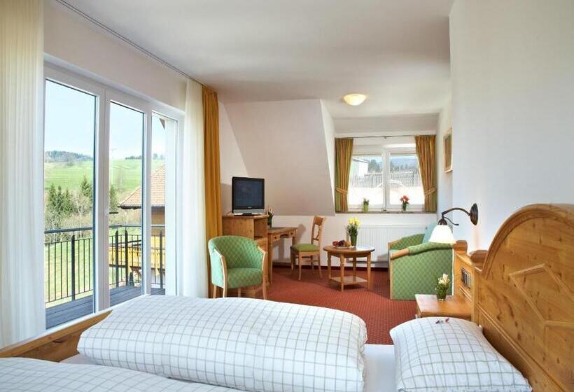 Quarto Triplo Standart, Gasthof Restaurant Bürgerstüble