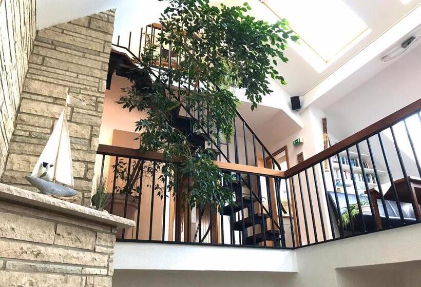 اتاق استاندارد با چشم‌انداز باغ, Haus Witten Höhen